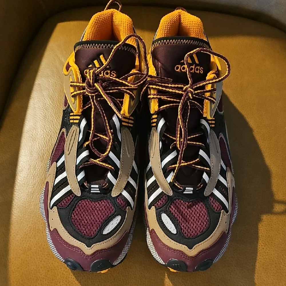 Adidas Cadiant Fyw Maroon and Khaki Athletic Shoes NWOB - Picture 3 of 7